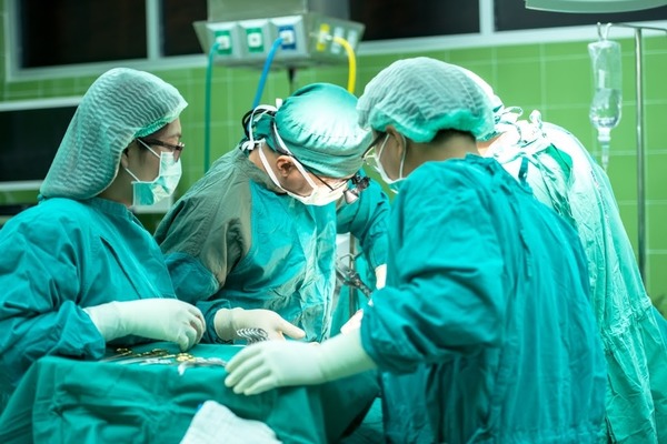 surgeons in surgery